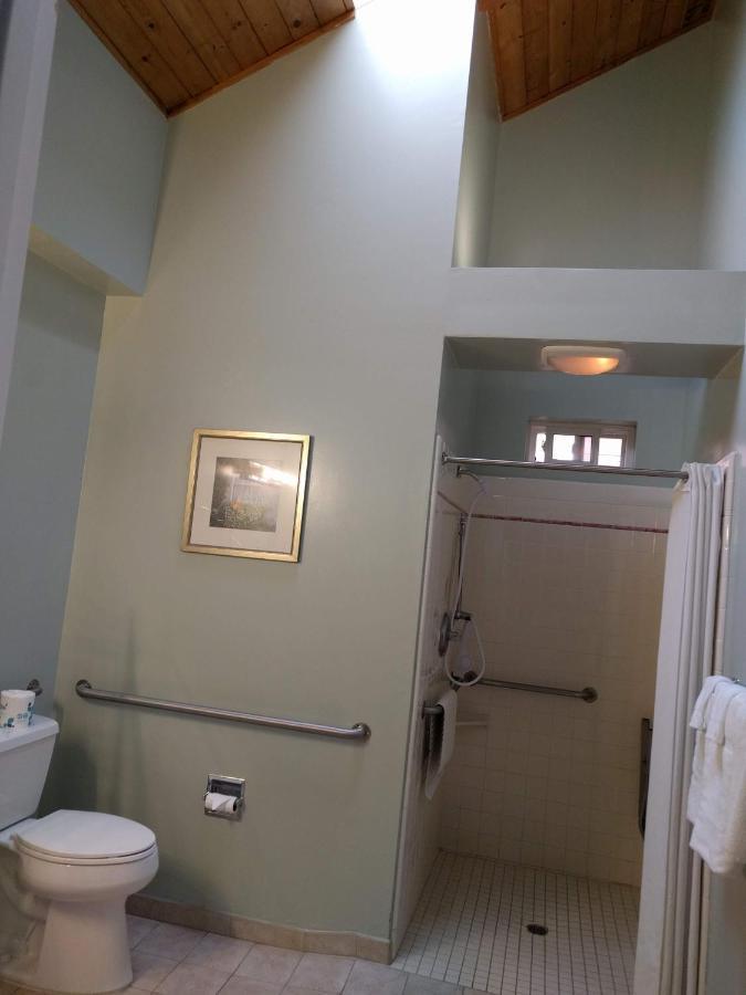 Butterfly Grove Inn Pacific Grove Extérieur photo