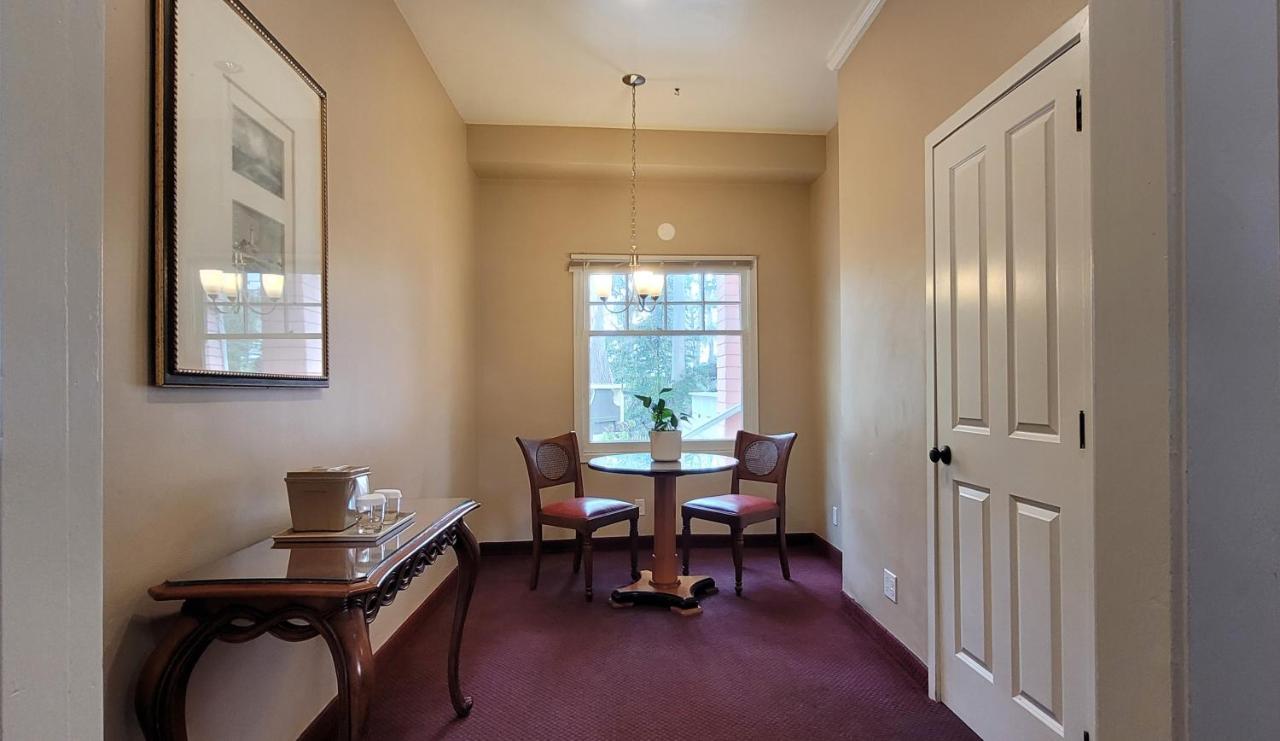 Butterfly Grove Inn Pacific Grove Extérieur photo
