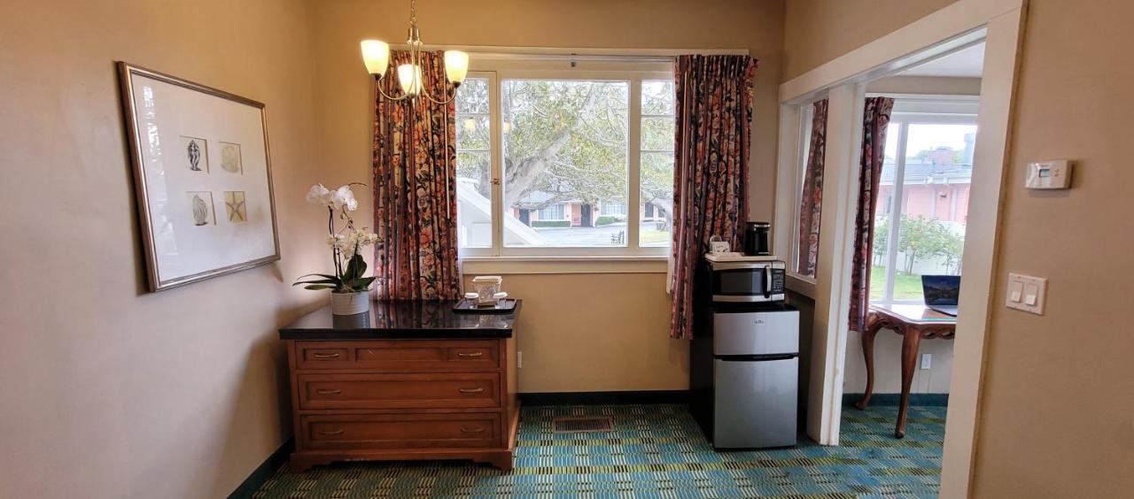 Butterfly Grove Inn Pacific Grove Extérieur photo