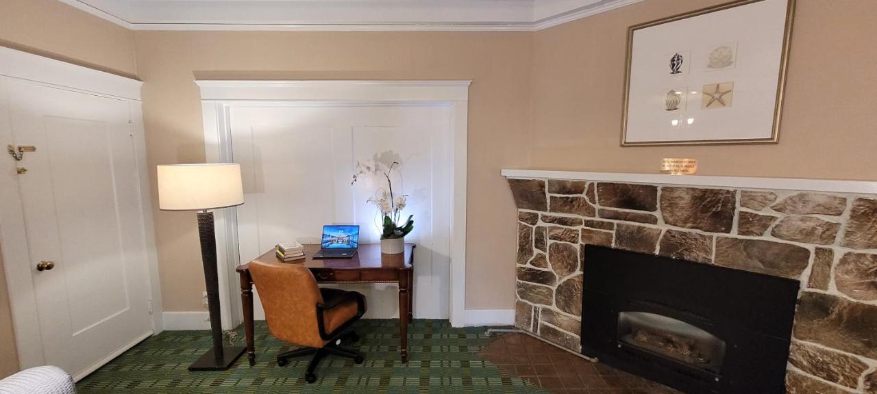 Butterfly Grove Inn Pacific Grove Extérieur photo