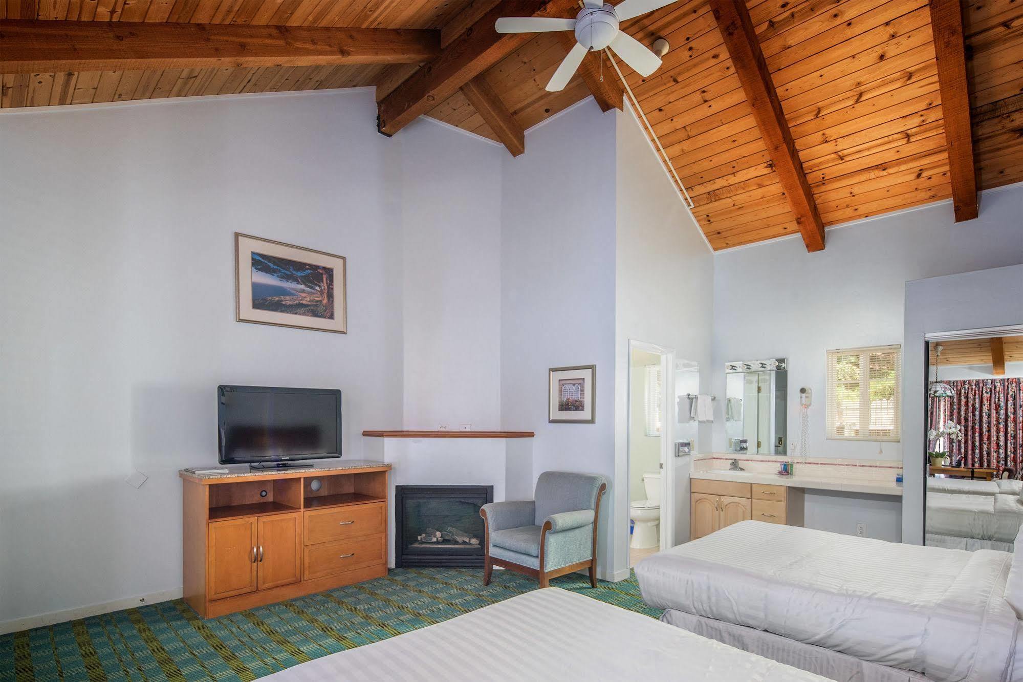 Butterfly Grove Inn Pacific Grove Extérieur photo