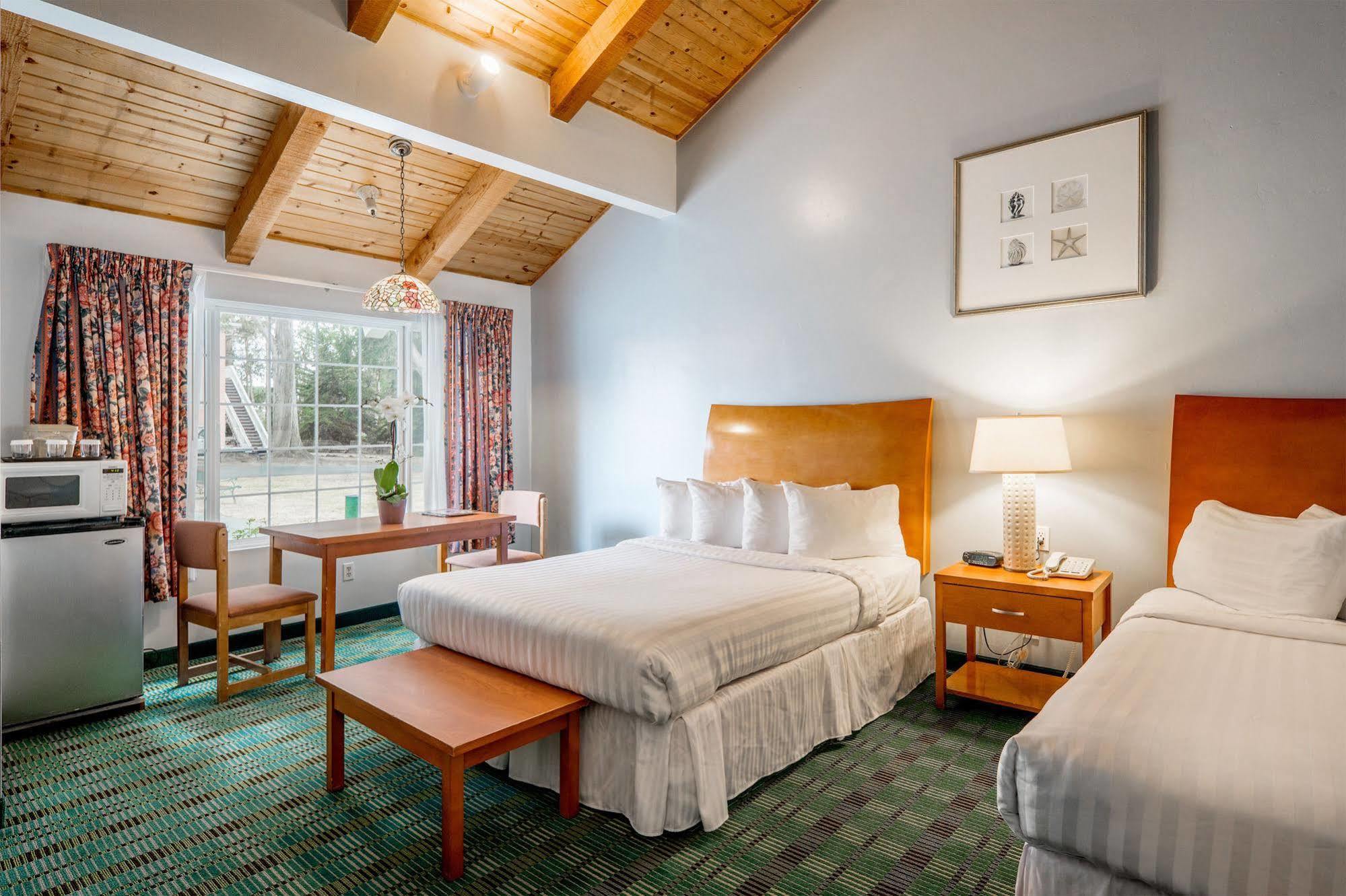 Butterfly Grove Inn Pacific Grove Extérieur photo