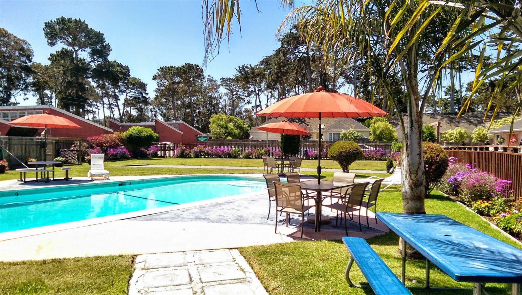 Butterfly Grove Inn Pacific Grove Extérieur photo